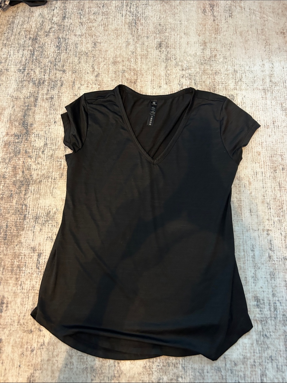 90 Degree By Reflex Black V-Neck Short Sleeve Tee